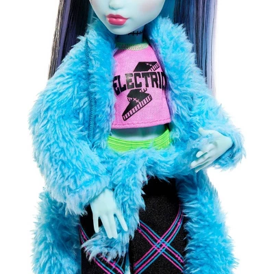 Monster High Creepover Party - Frankie Stein Doll 5 Monster High Creepover Party - Frankie Stein Doll - Image 3