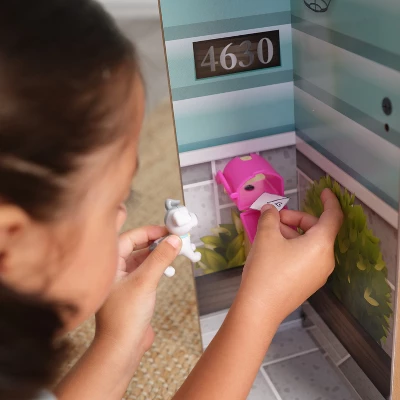 KidKraft Purrfect Pet Wooden Dollhouse 11 KidKraft Purrfect Pet Wooden Dollhouse - Image 9