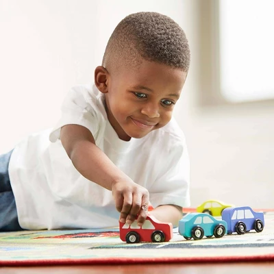 Melissa & Doug Round The Town Road Rug 4 Melissa & Doug Round The Town Road Rug - Image 2