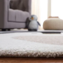 Carousel Kids CRK132 Power Loomed Area Rug - Safavieh -Children Products Store GUEST d44f03a9 b906 40b3 a5a2 1300ebfd4456